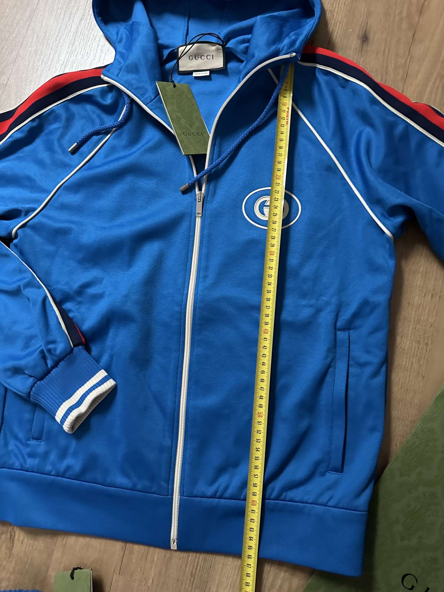 Nová souprava Gucci