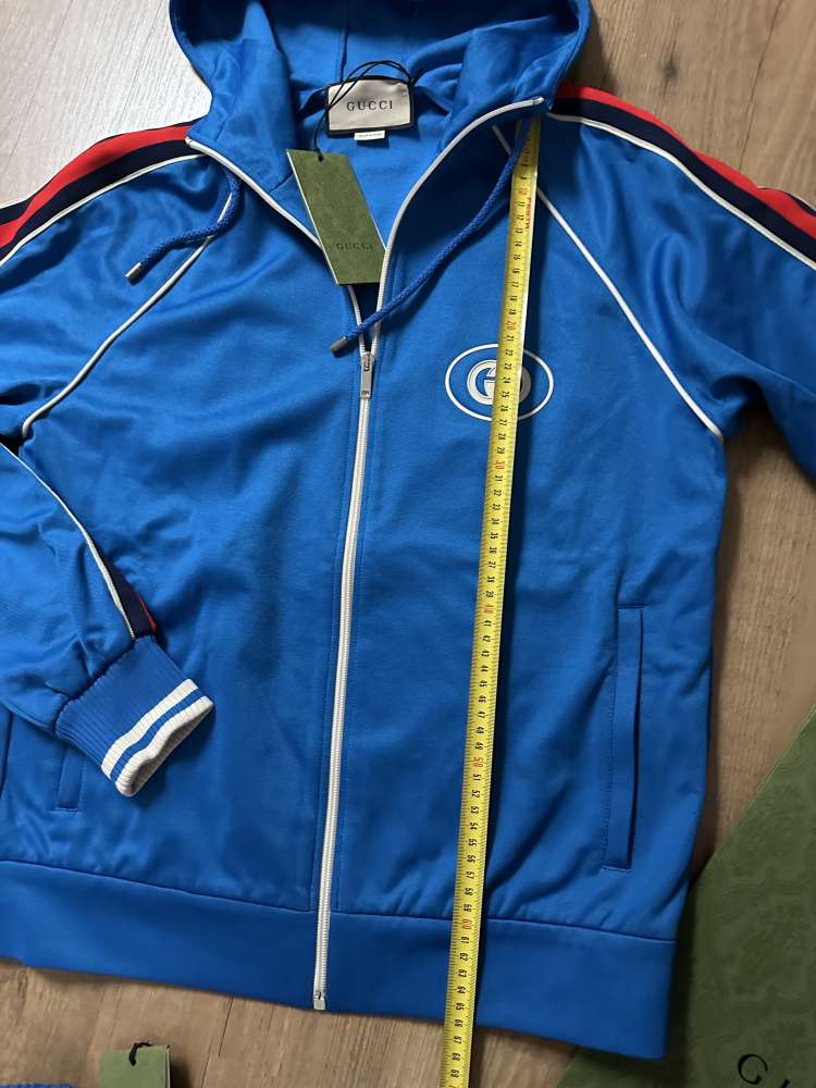 Nová souprava Gucci