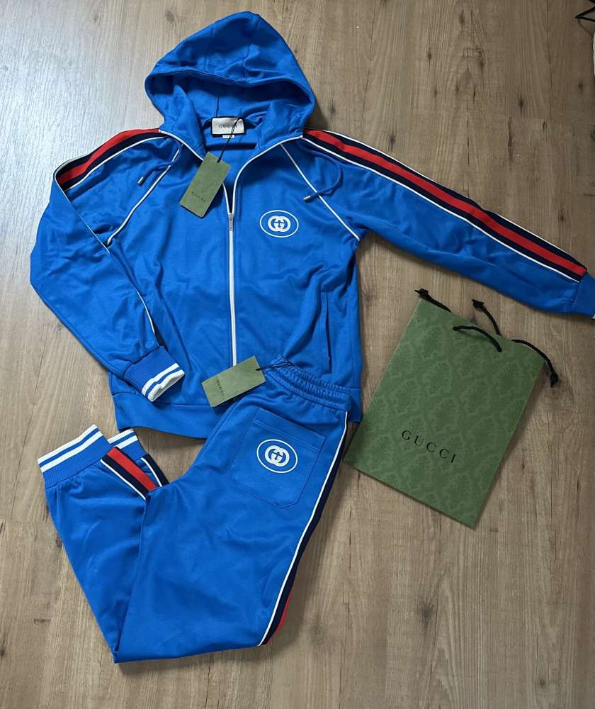 Nová souprava Gucci