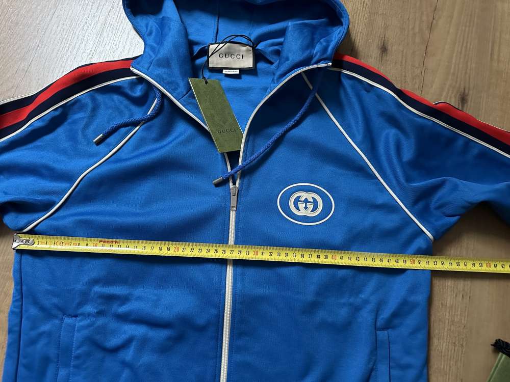 Nová souprava Gucci