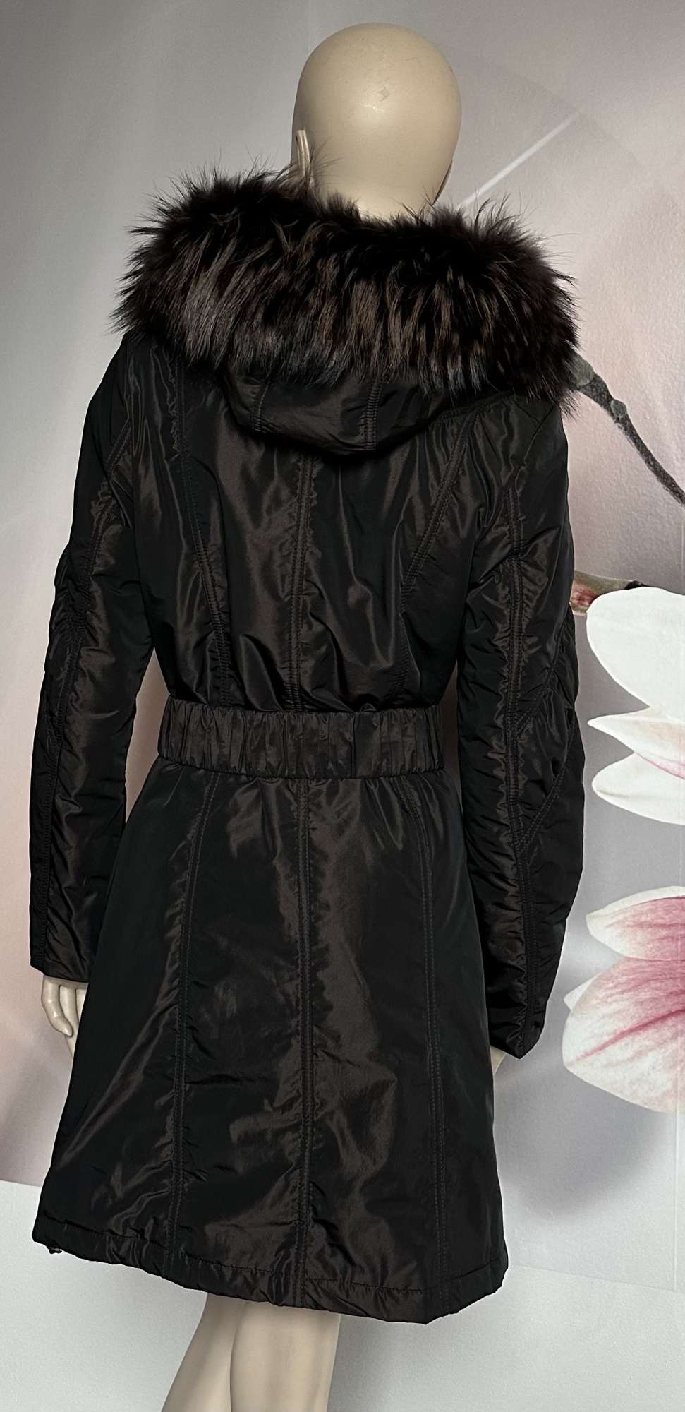 Delší bunda Kara s pravou kožešinou