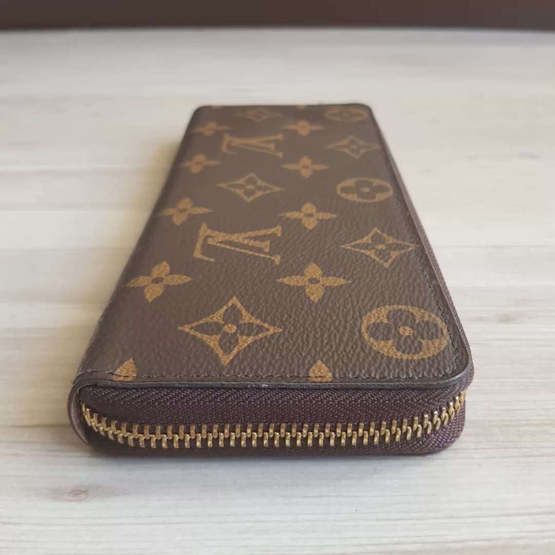 Louis Vuitton Clemence