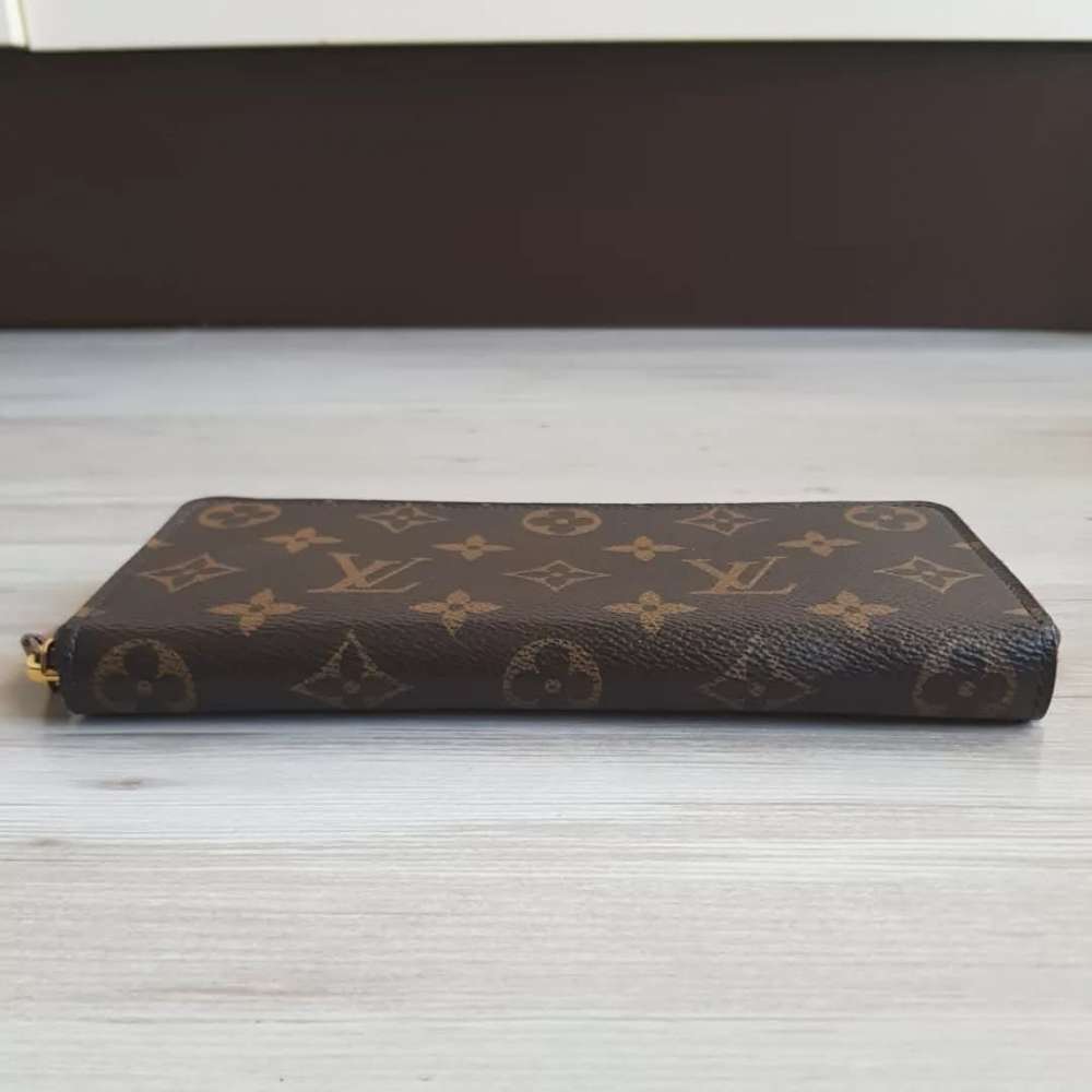 Louis Vuitton Clemence