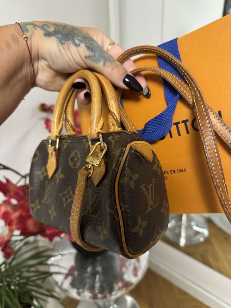 Louis Vuitton mini Speedy