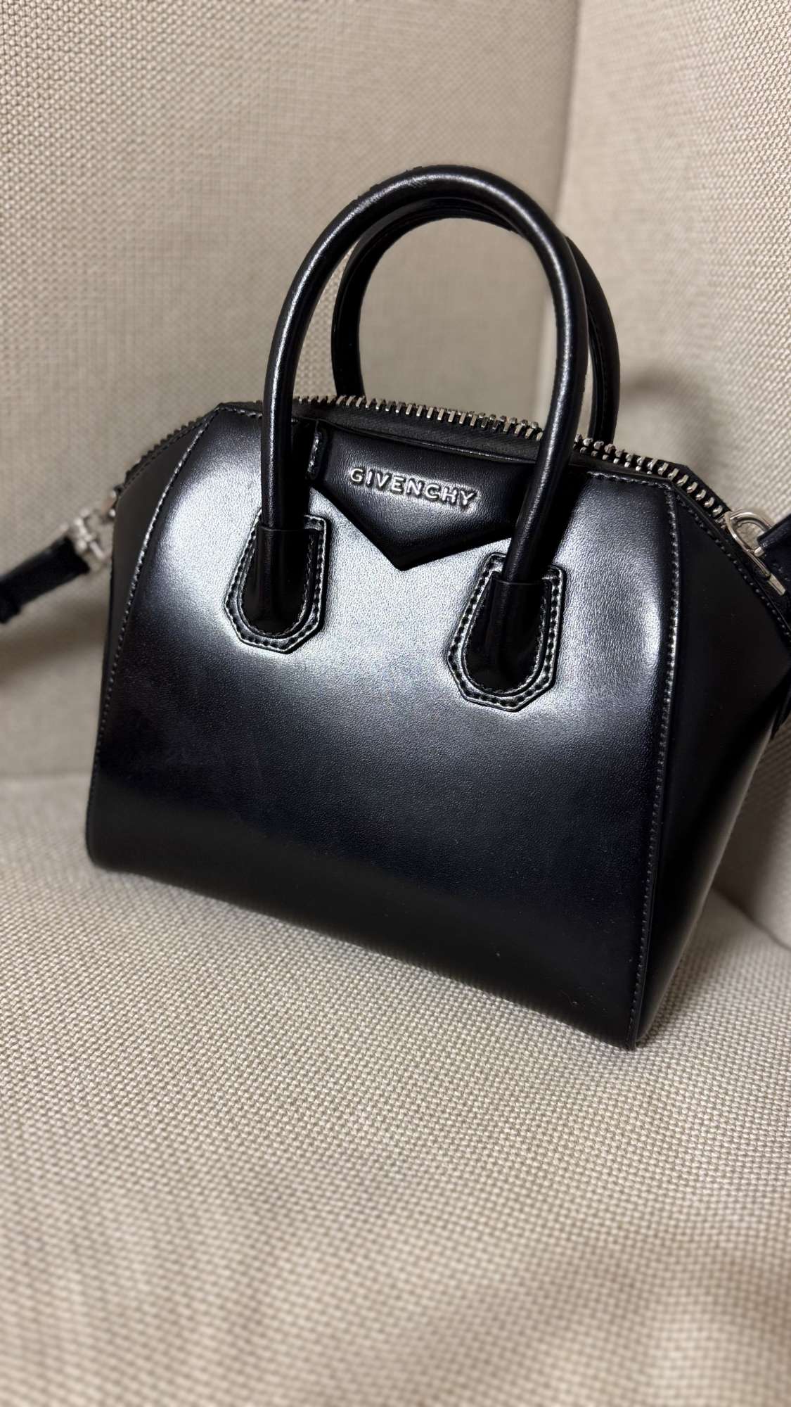 Givenchy Antigona Mini black