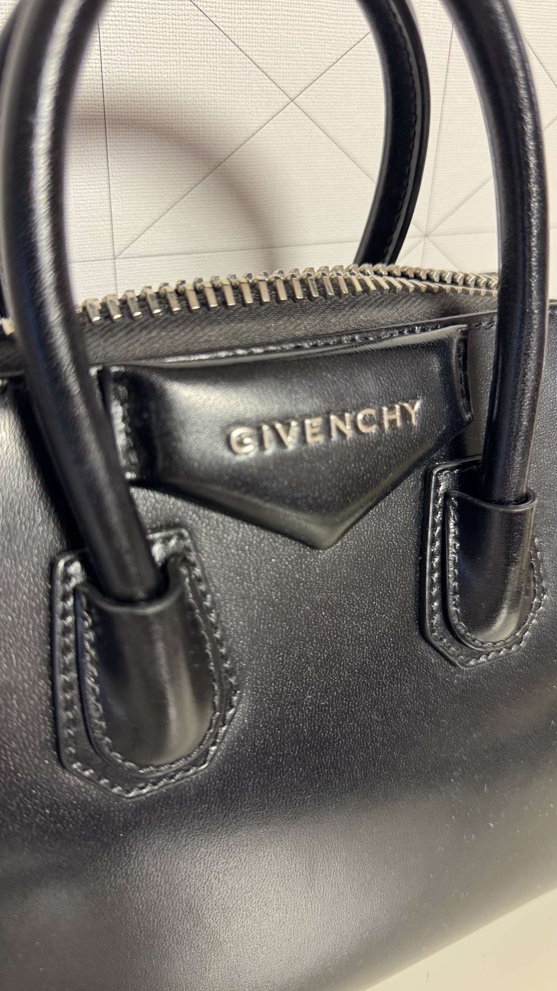Givenchy Antigona Mini black