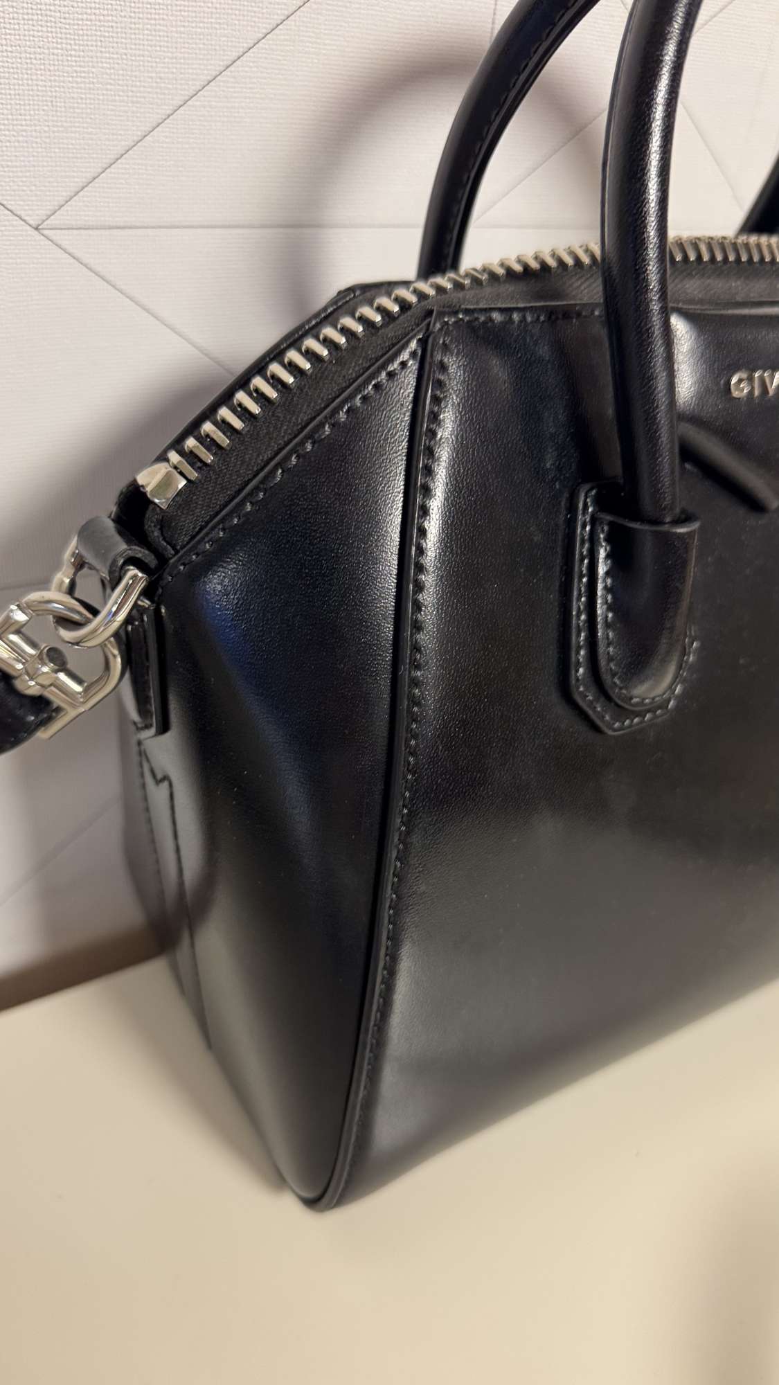 Givenchy Antigona Mini black