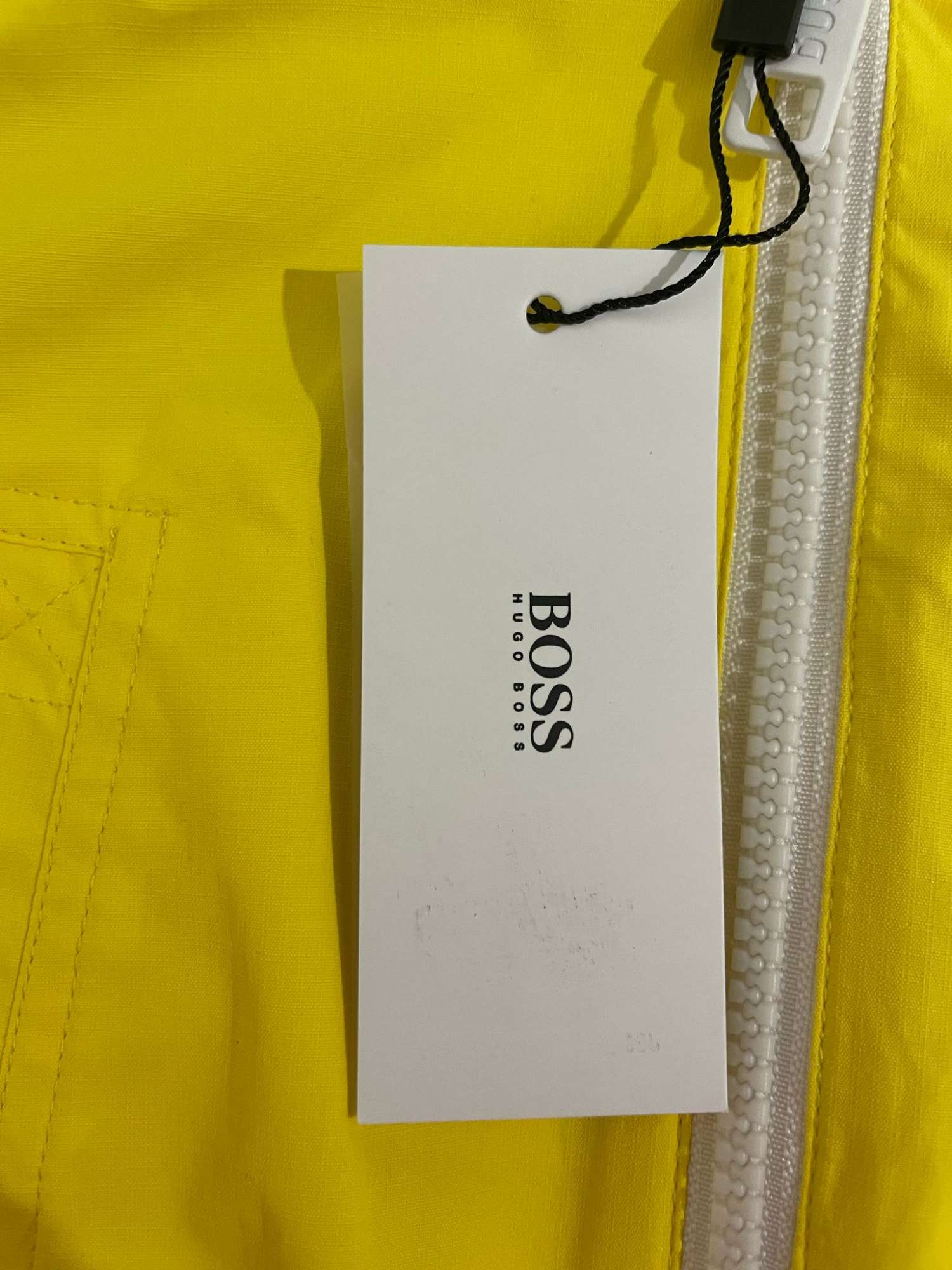 Hugo Boss bundička