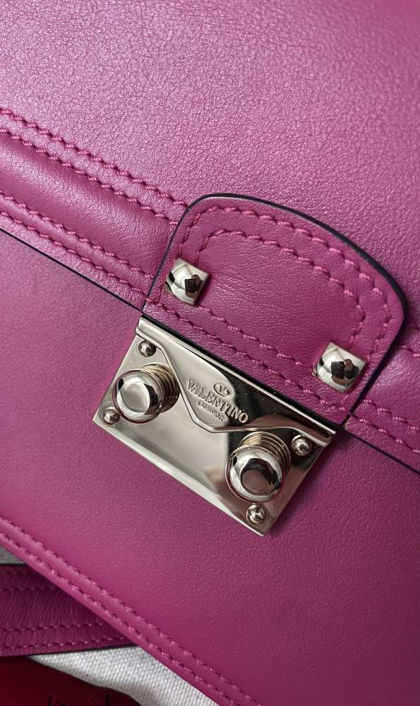 Valentino kabelka