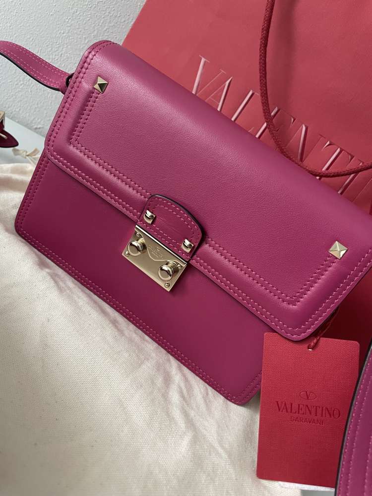 Valentino kabelka