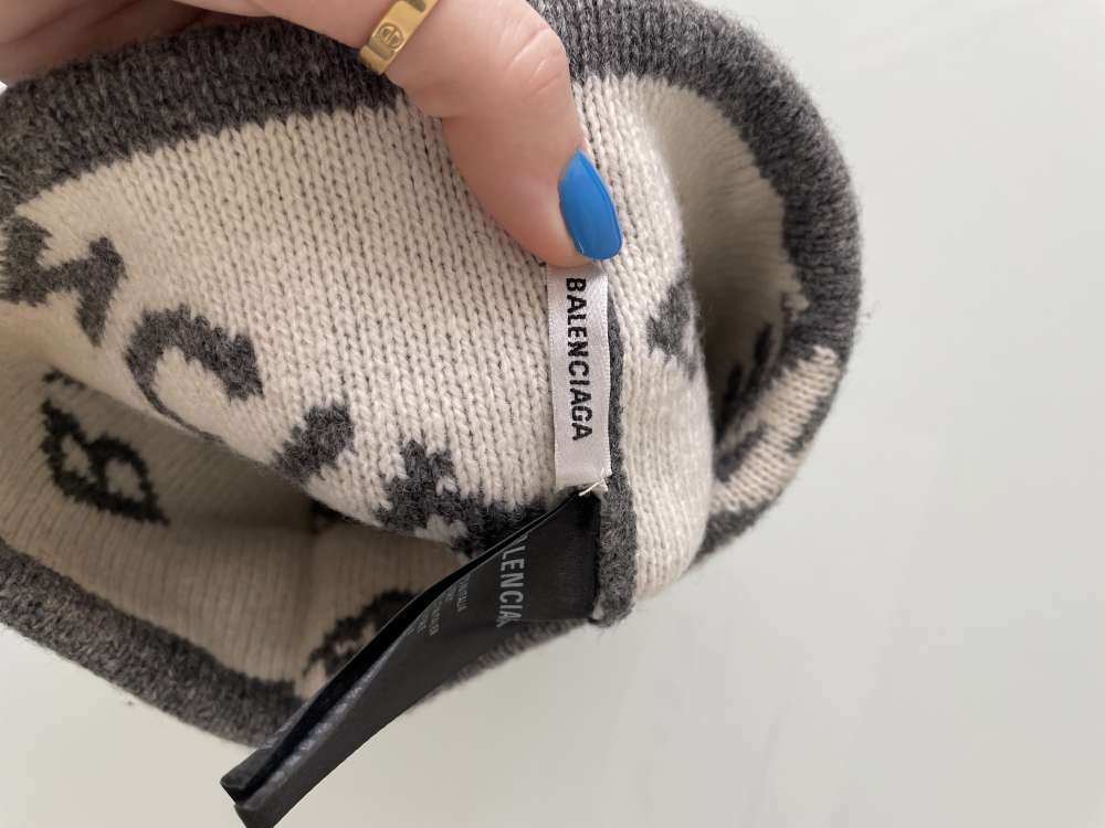 Balenciaga čepice