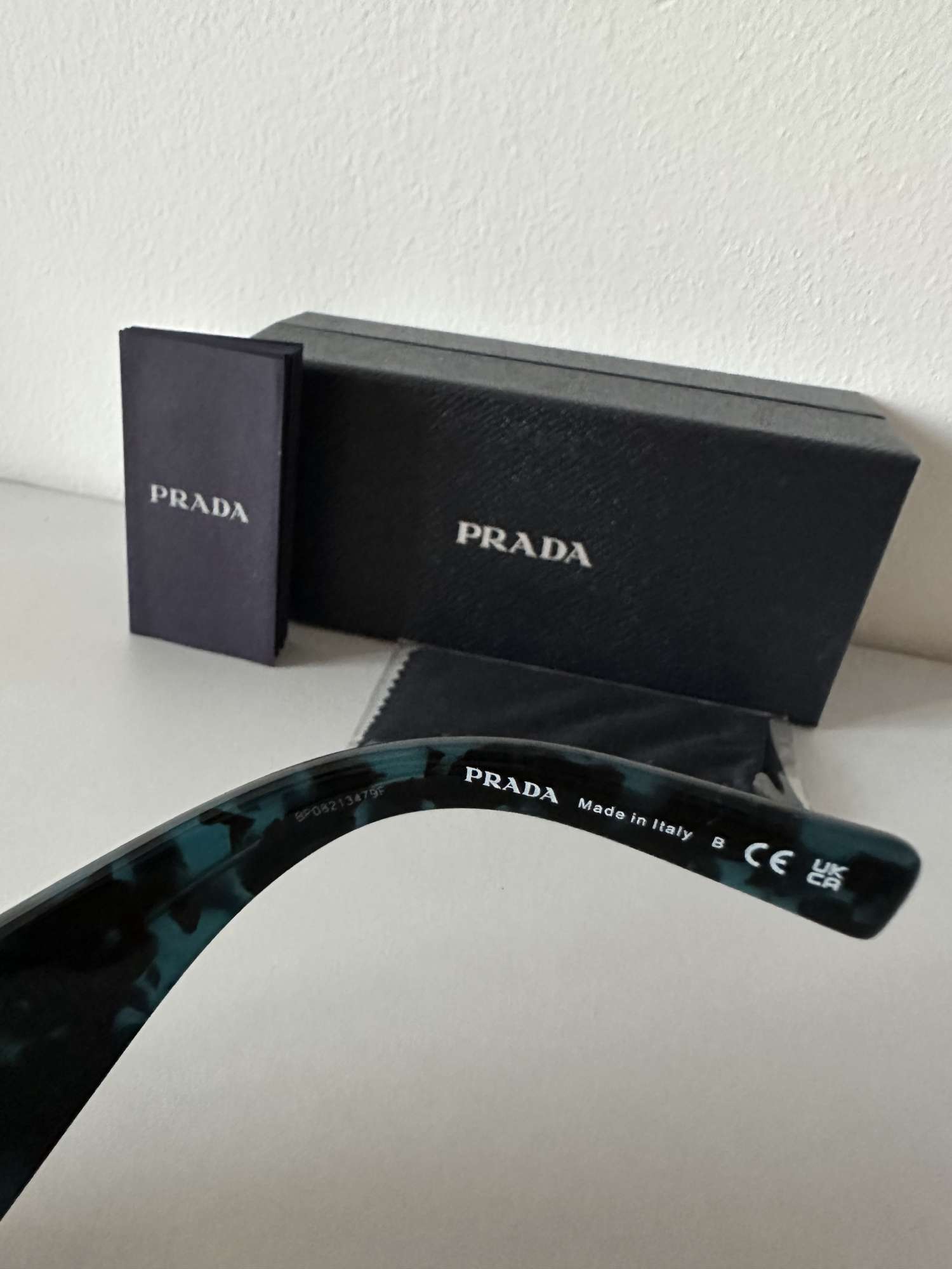 Prada slnečné okuliare