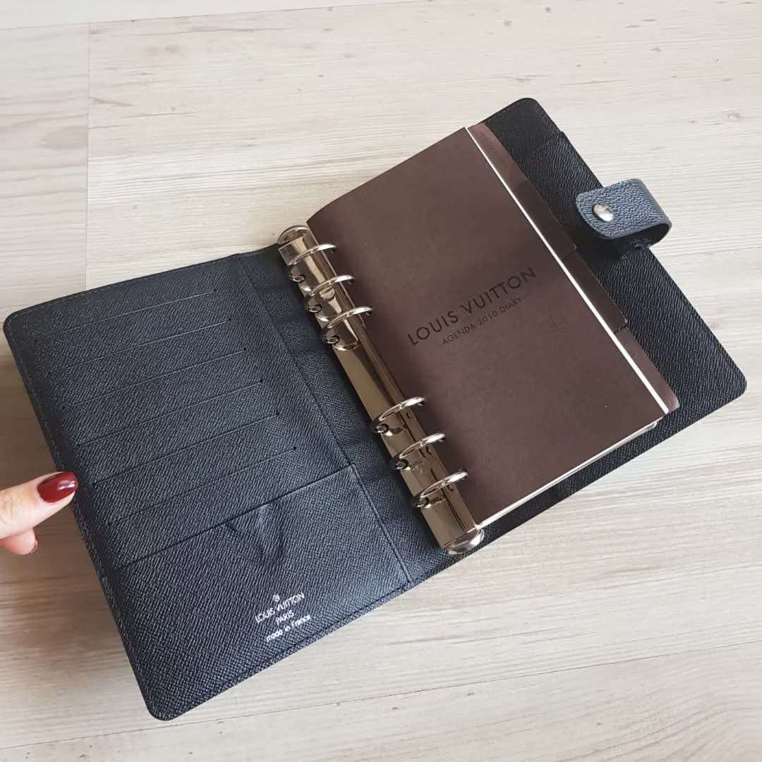 Louis Vuitton Agenda MM
