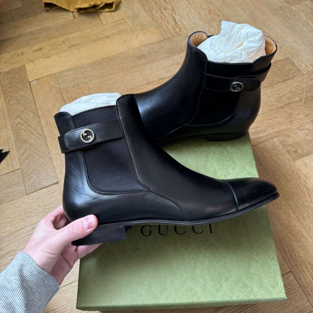 Gucci chelsea boots