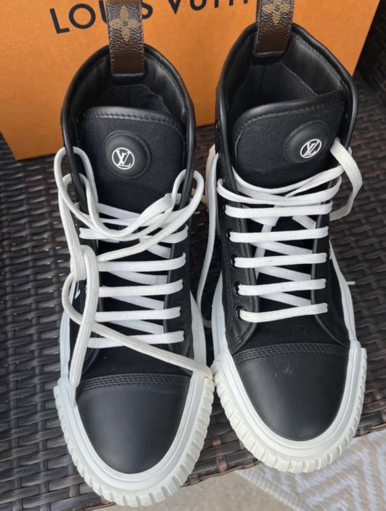 Louis Vuitton cloth trainers