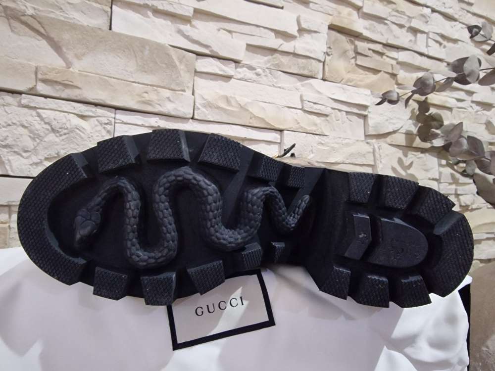 GUCCi