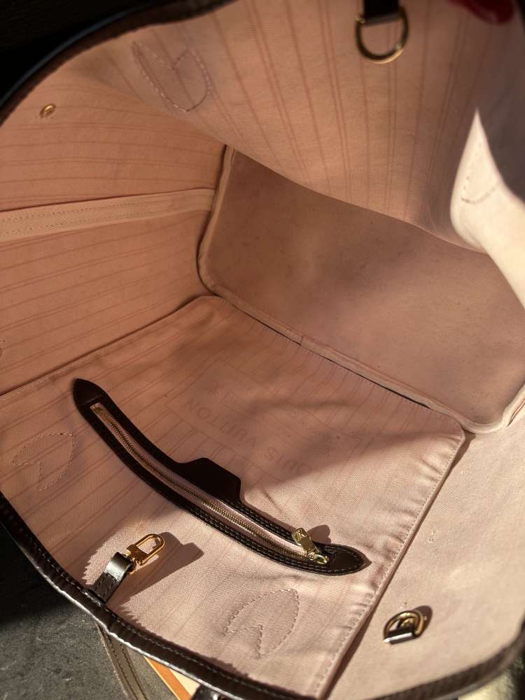 Louis Vuitton Neverfull MM