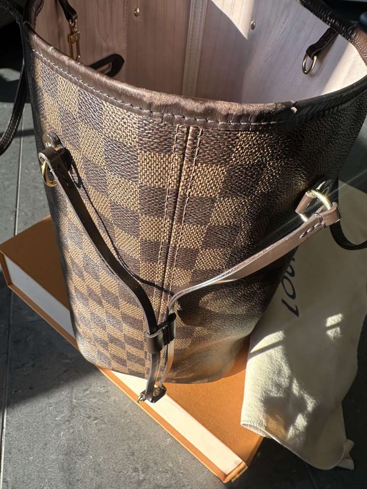 Louis Vuitton Neverfull MM