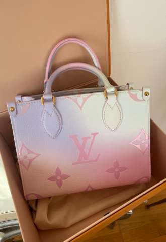 https://vipluxury.sk/Louis Vuitton sunrice pastel limitka kabelka