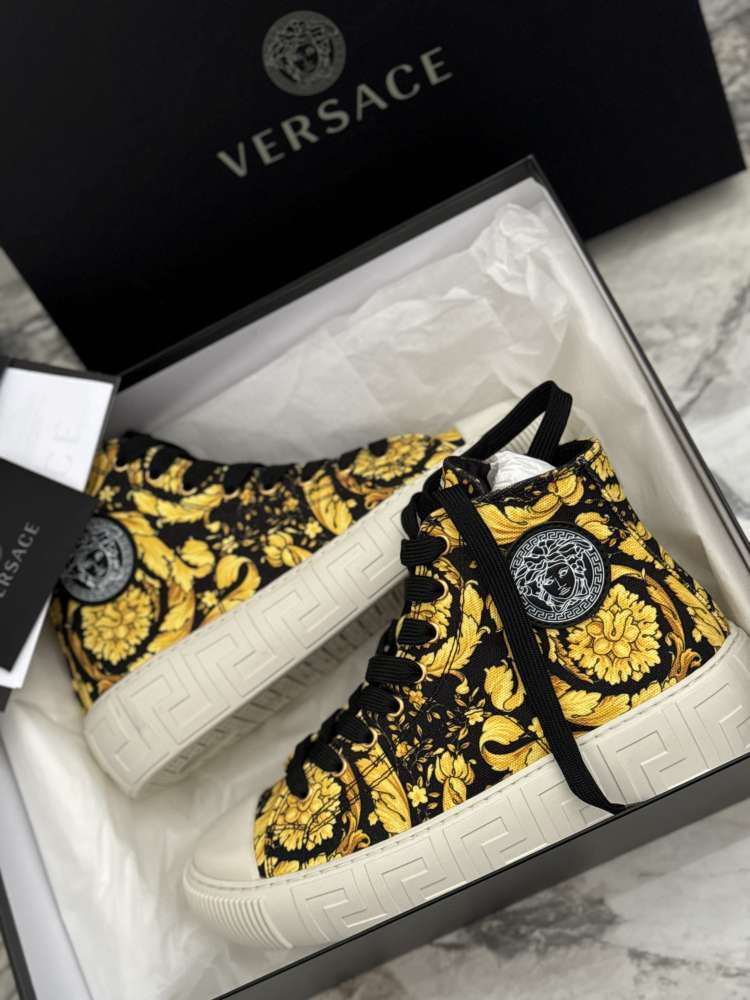 Versace damske tenisky velkost 38,5