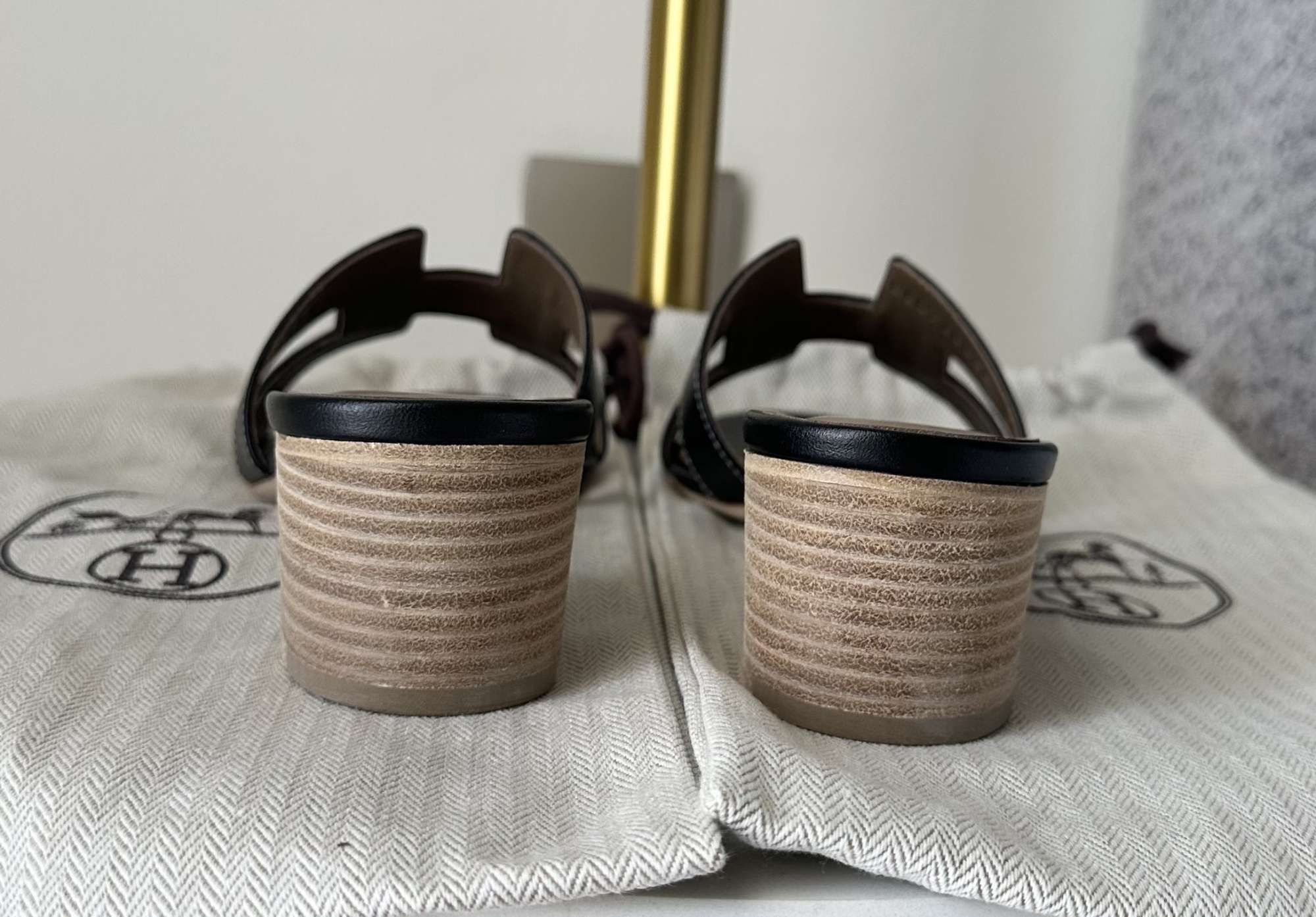 Nové šľapky HERMES model OASIS