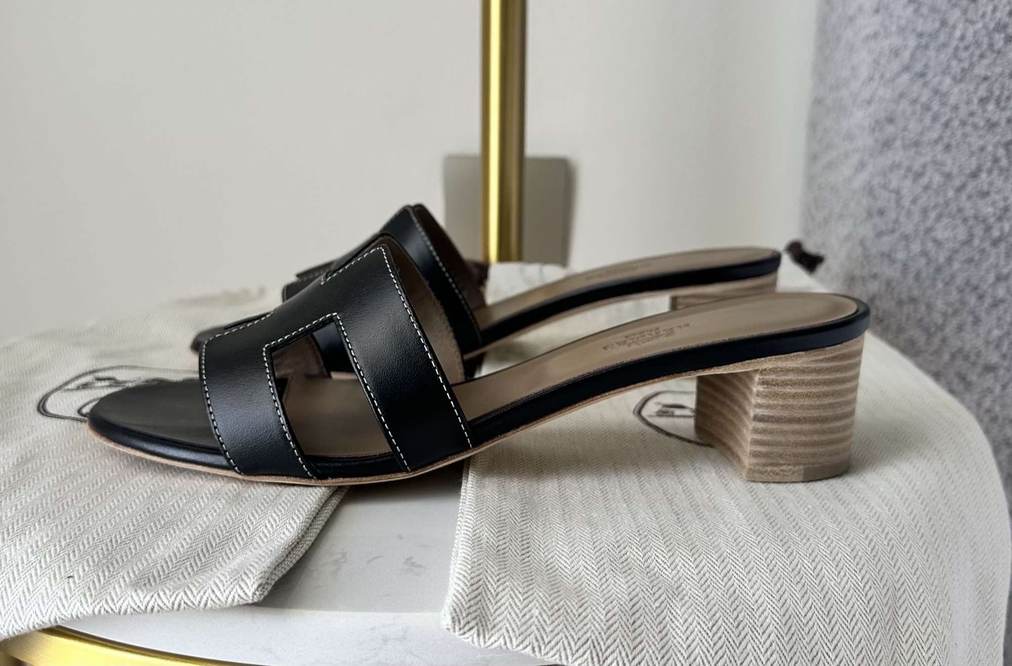 Nové šľapky HERMES model OASIS