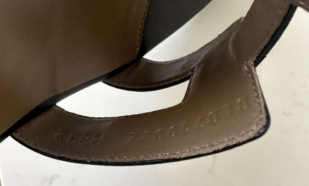 Nové šľapky HERMES model OASIS