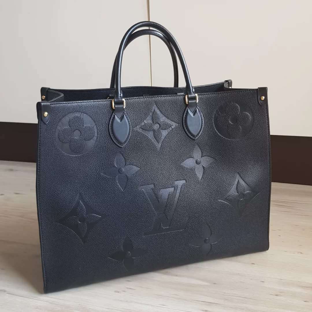 Louis Vuitton OnTheGo GM