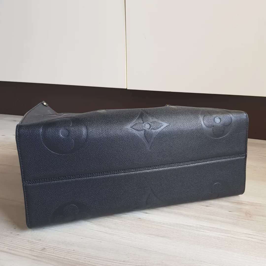 Louis Vuitton OnTheGo GM