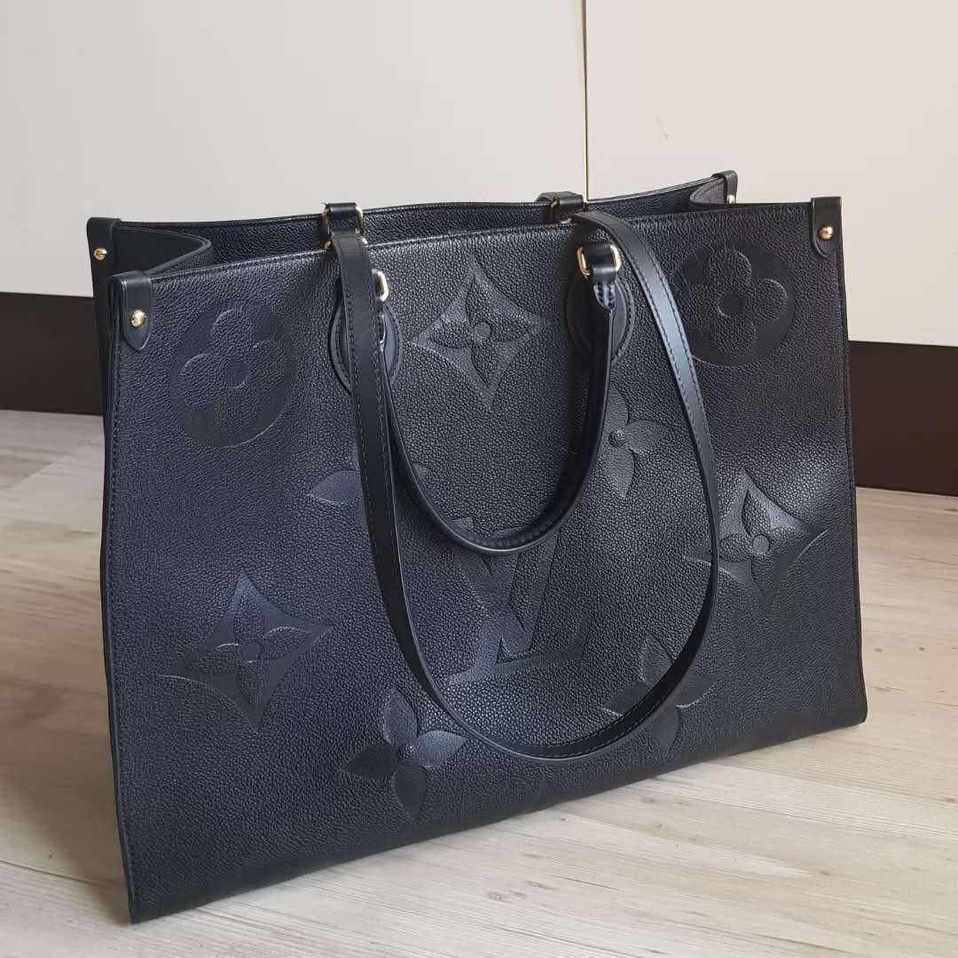 Louis Vuitton OnTheGo GM