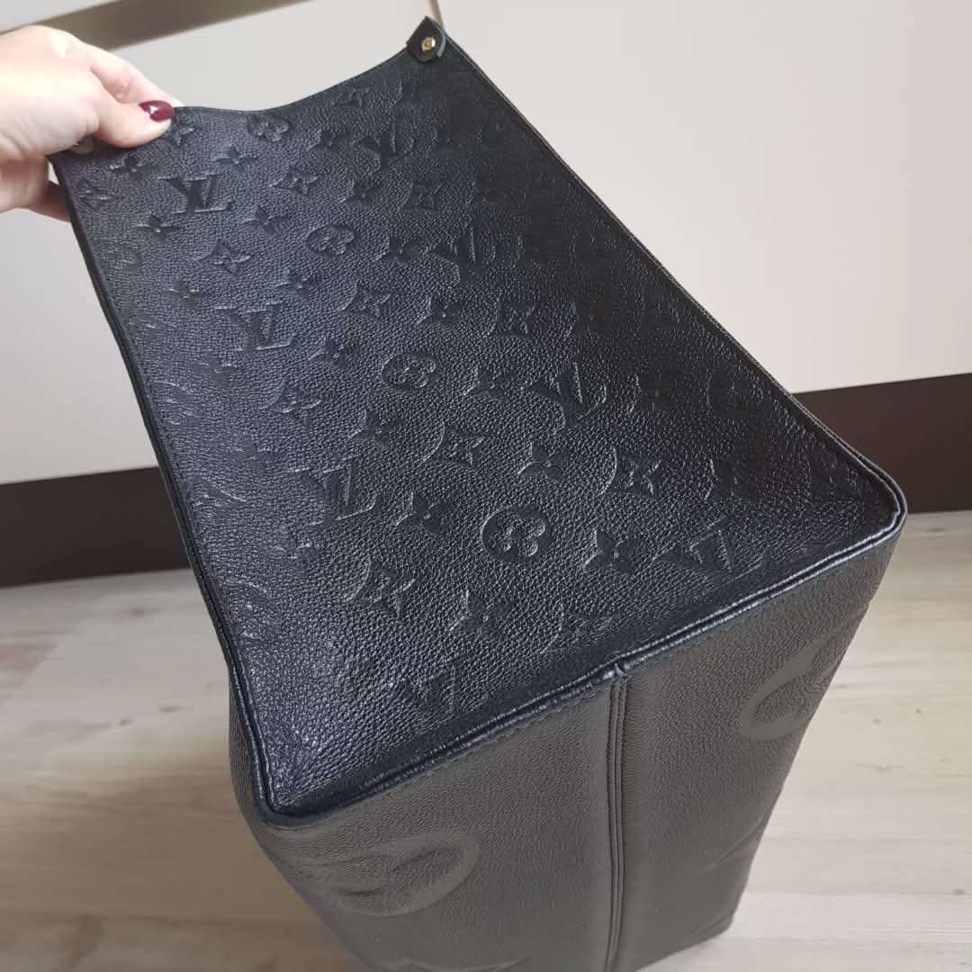 Louis Vuitton OnTheGo GM