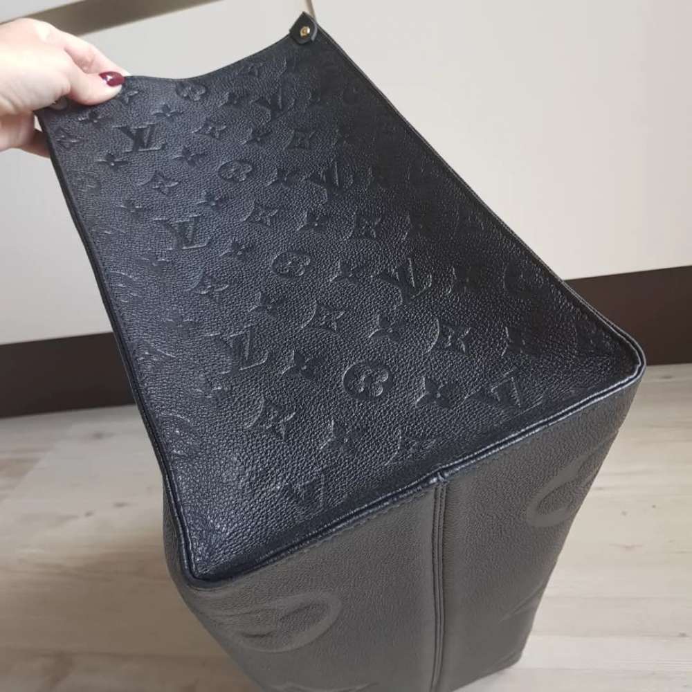 Louis Vuitton OnTheGo GM