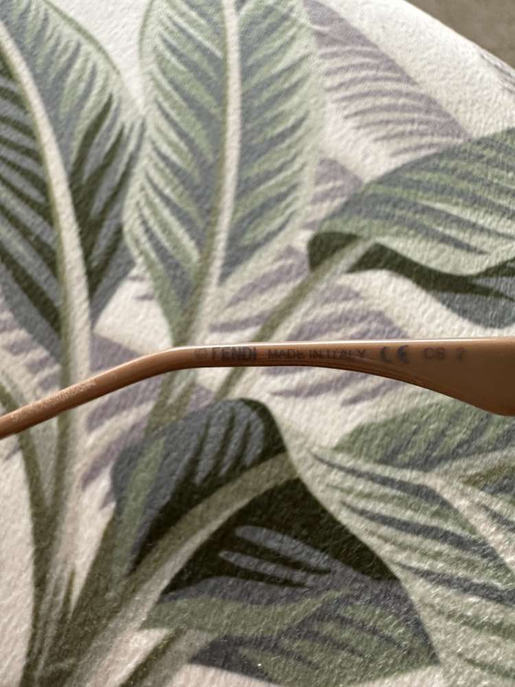 Slnecne okuliare Fendi