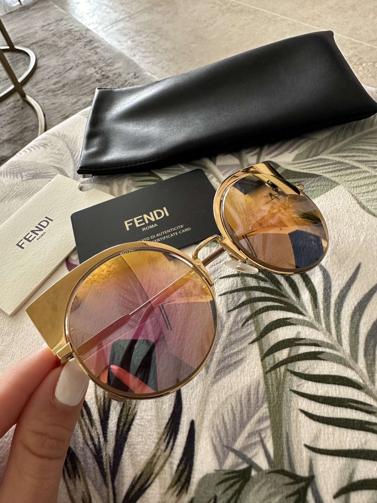 Slnecne okuliare Fendi