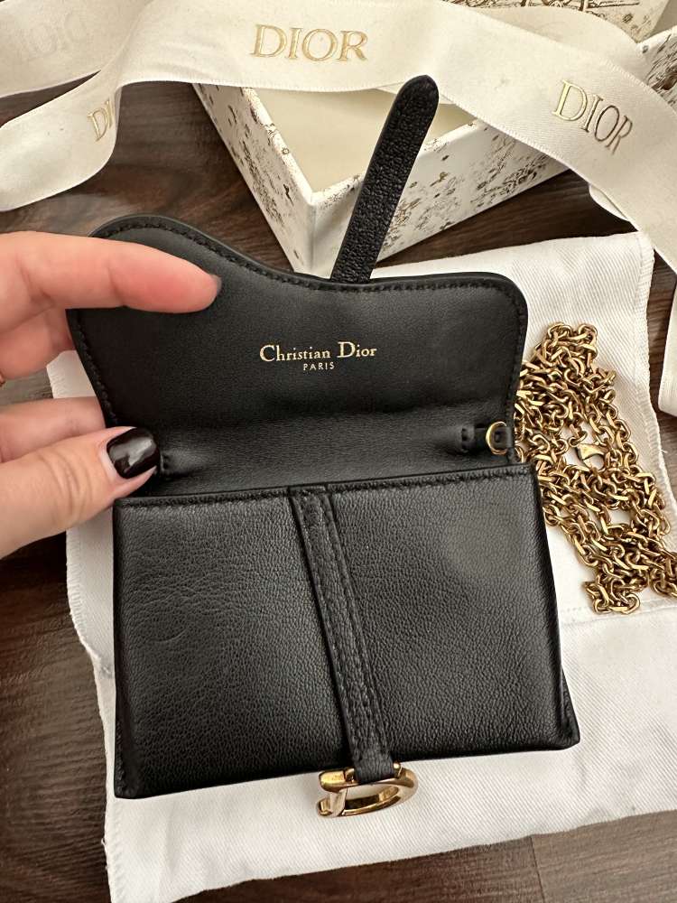 Puzdro Dior SADDLE NANO z čiernej kozej kože