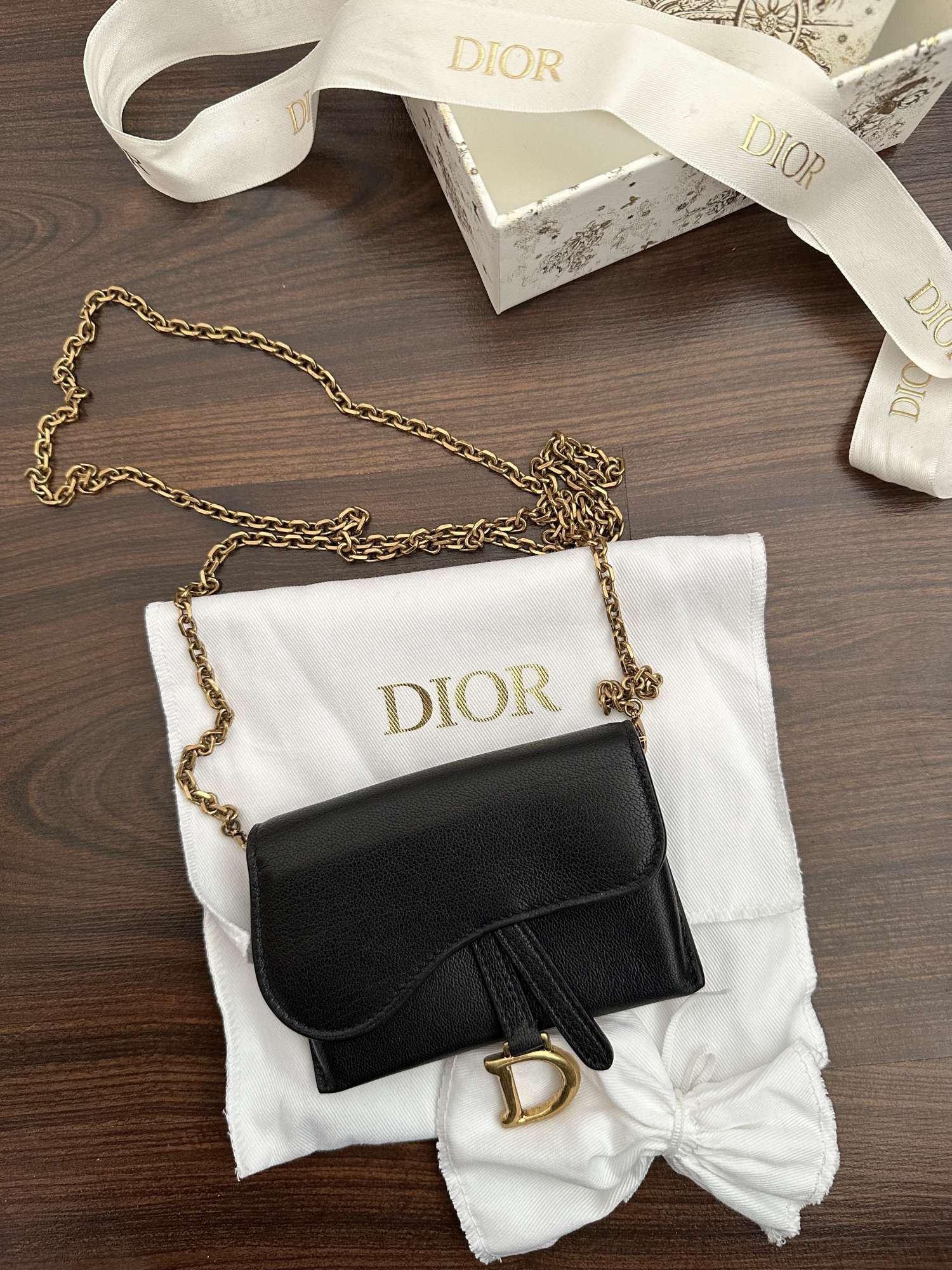 Puzdro Dior SADDLE NANO z čiernej kozej kože