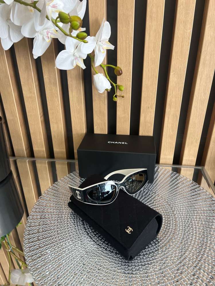 Chanel okuliare