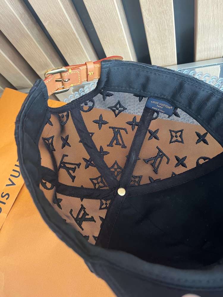 Louis Vuitton šiltovka