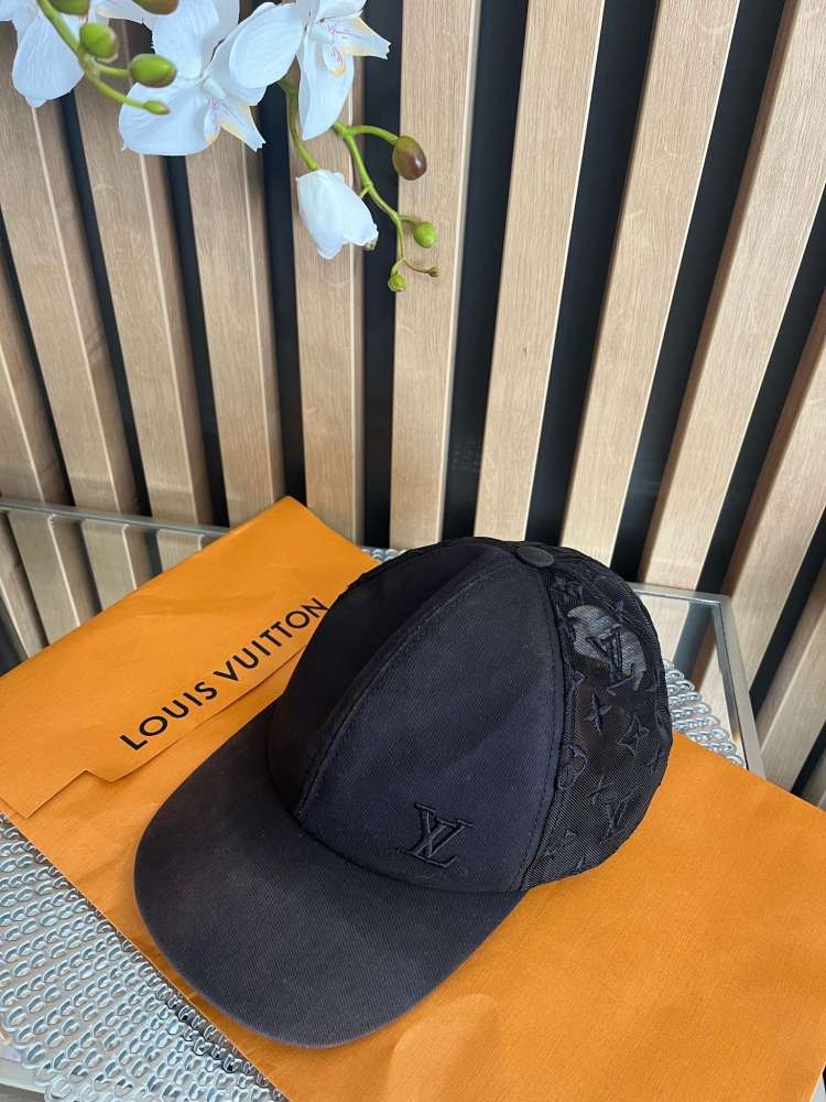 Louis Vuitton šiltovka