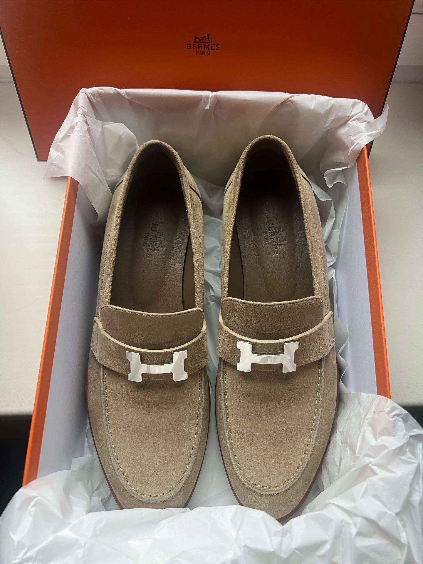Hermes moccasins