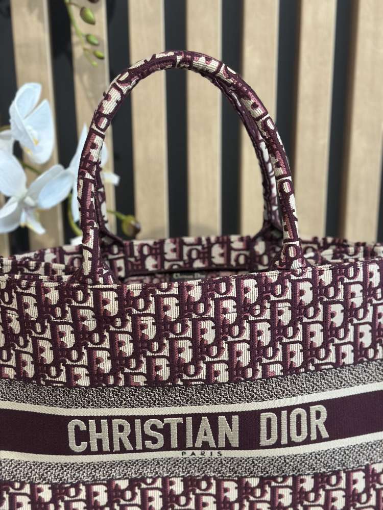 Dior tote bag