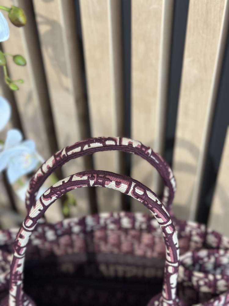 Dior tote bag
