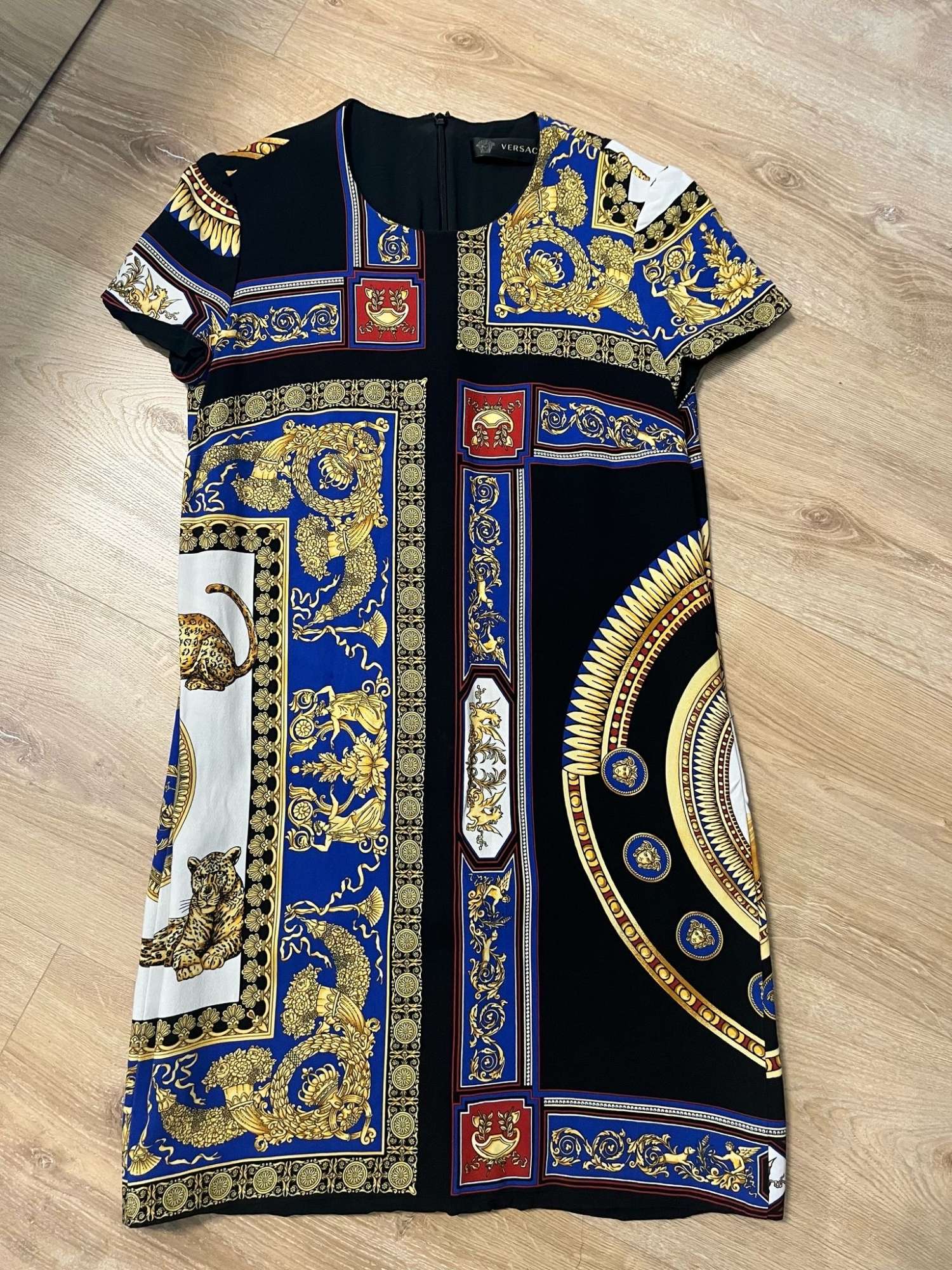 Versace šaty