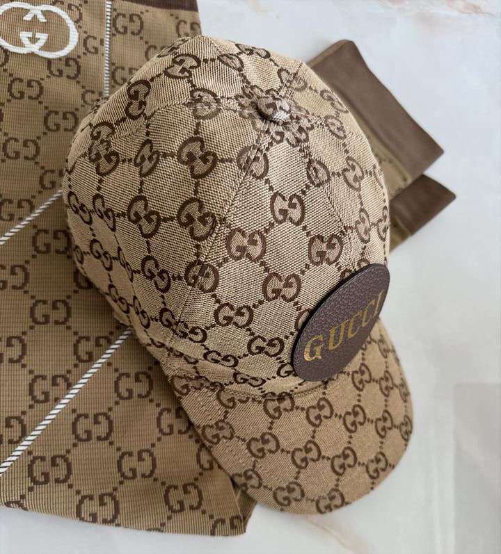 Gucci šiltovka