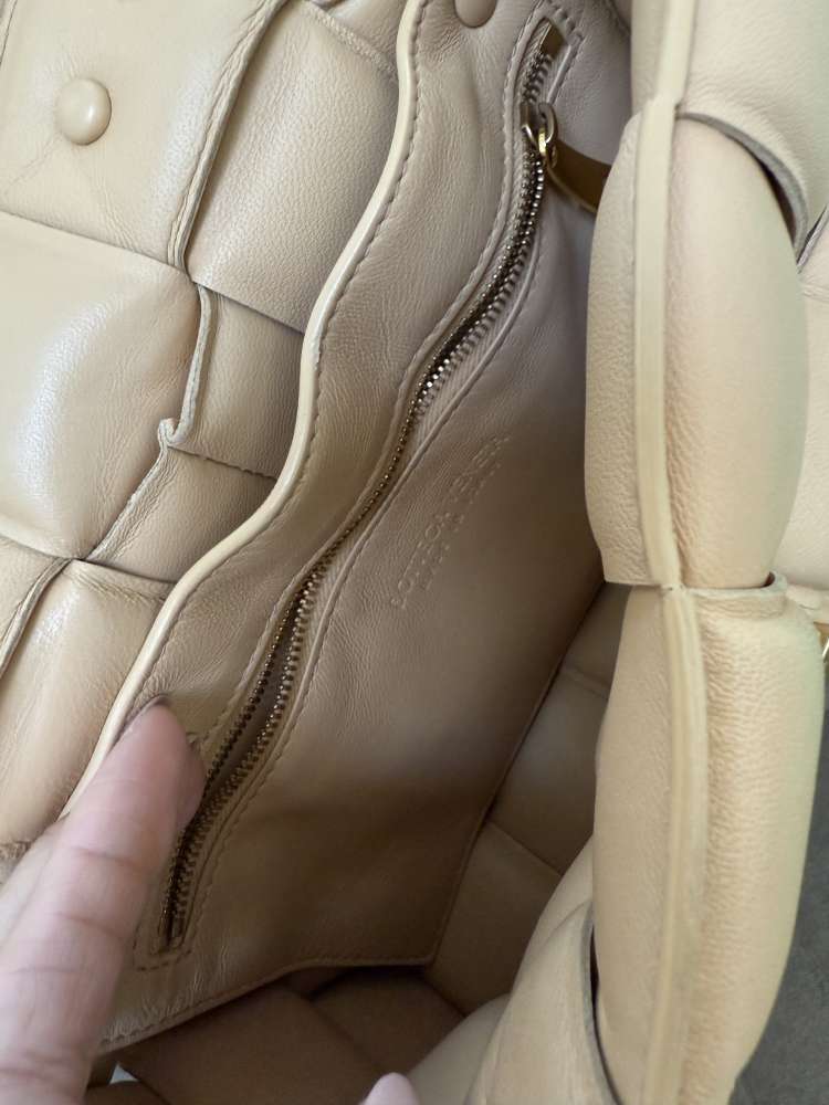 Bottega veneta cassette bag