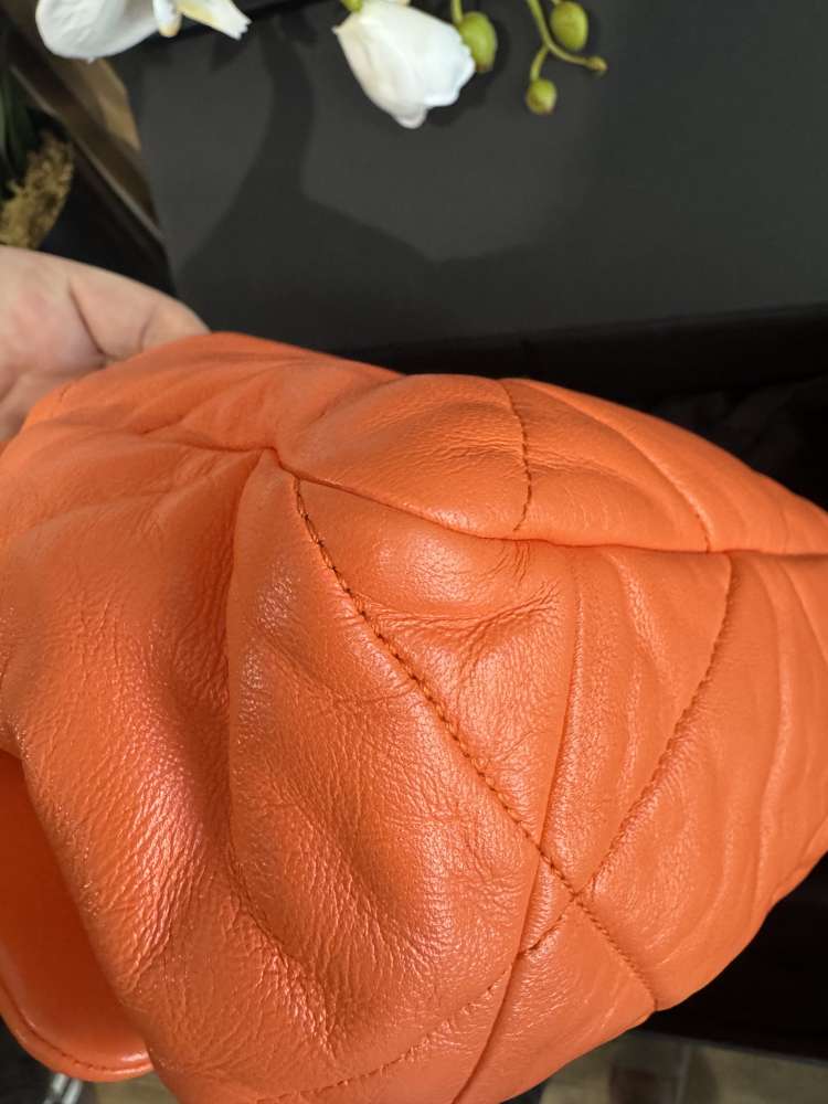 Chanel 19 medium  kabelka