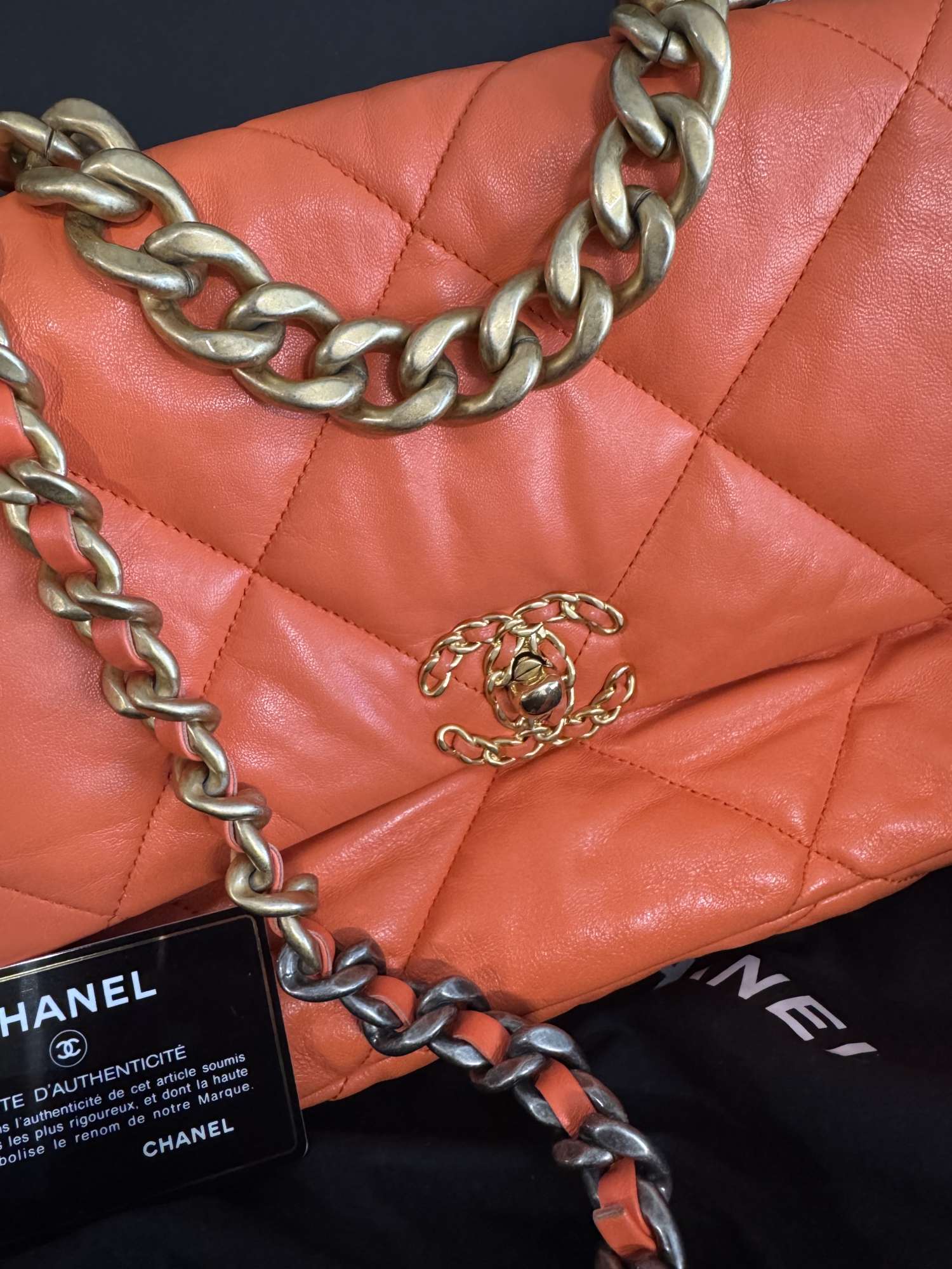 Chanel 19 medium  kabelka