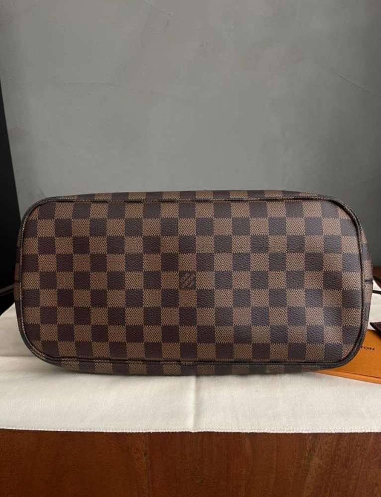 Louis Vuitton neverfull