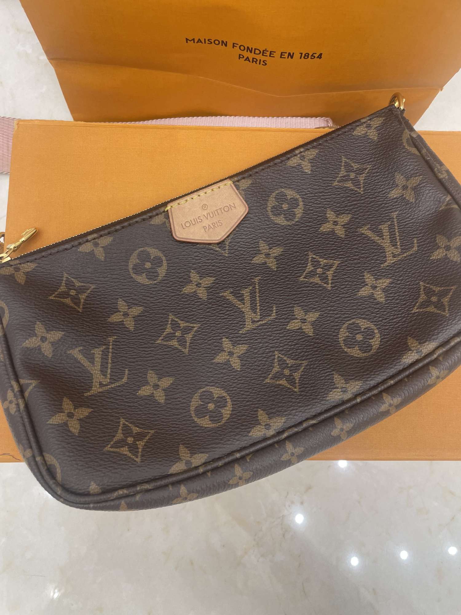 Louis Vuitton multipochette- kabelka/wallet on chain