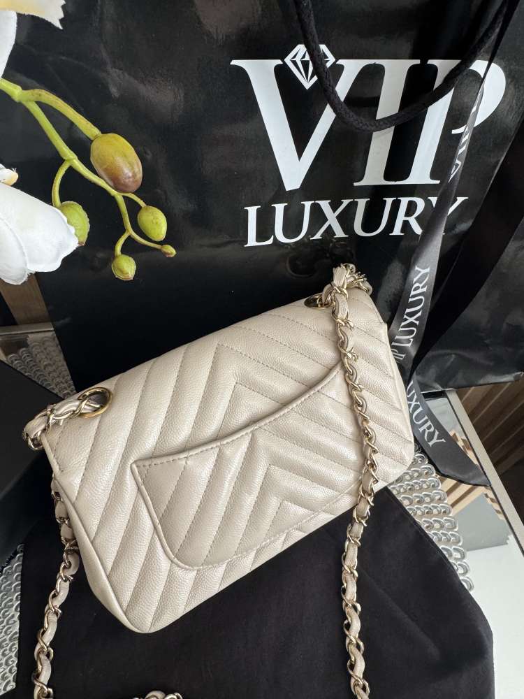 Chanel mini flap kabelka